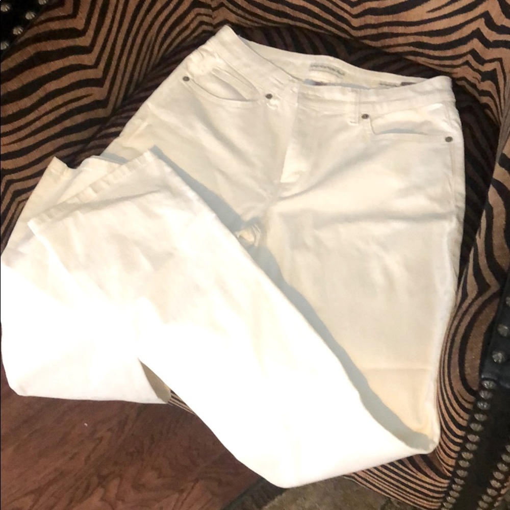 White jeans!!!